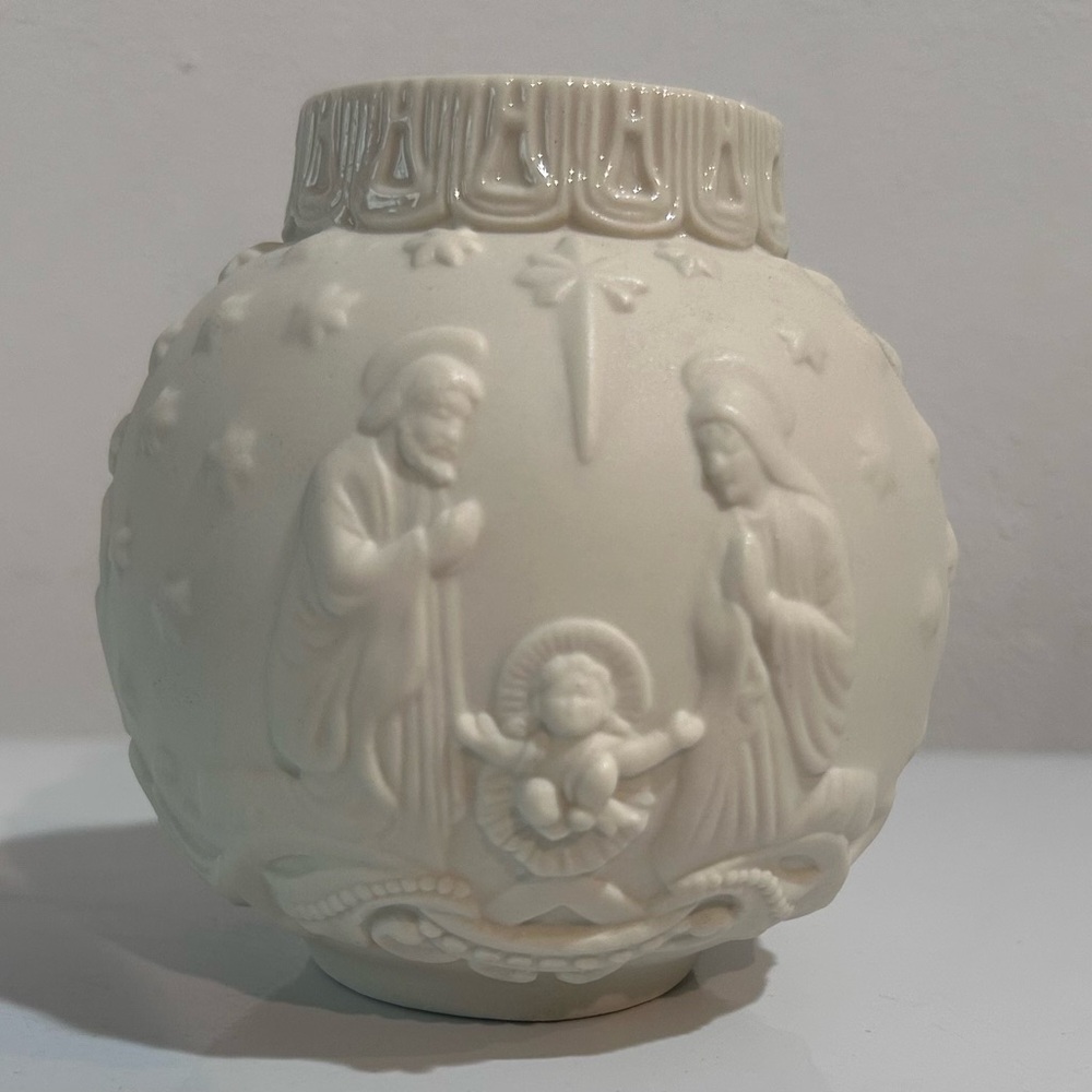 Lenox Ornamental Glow Nativity Votive Candle Holder Porcelain 4” New in Box